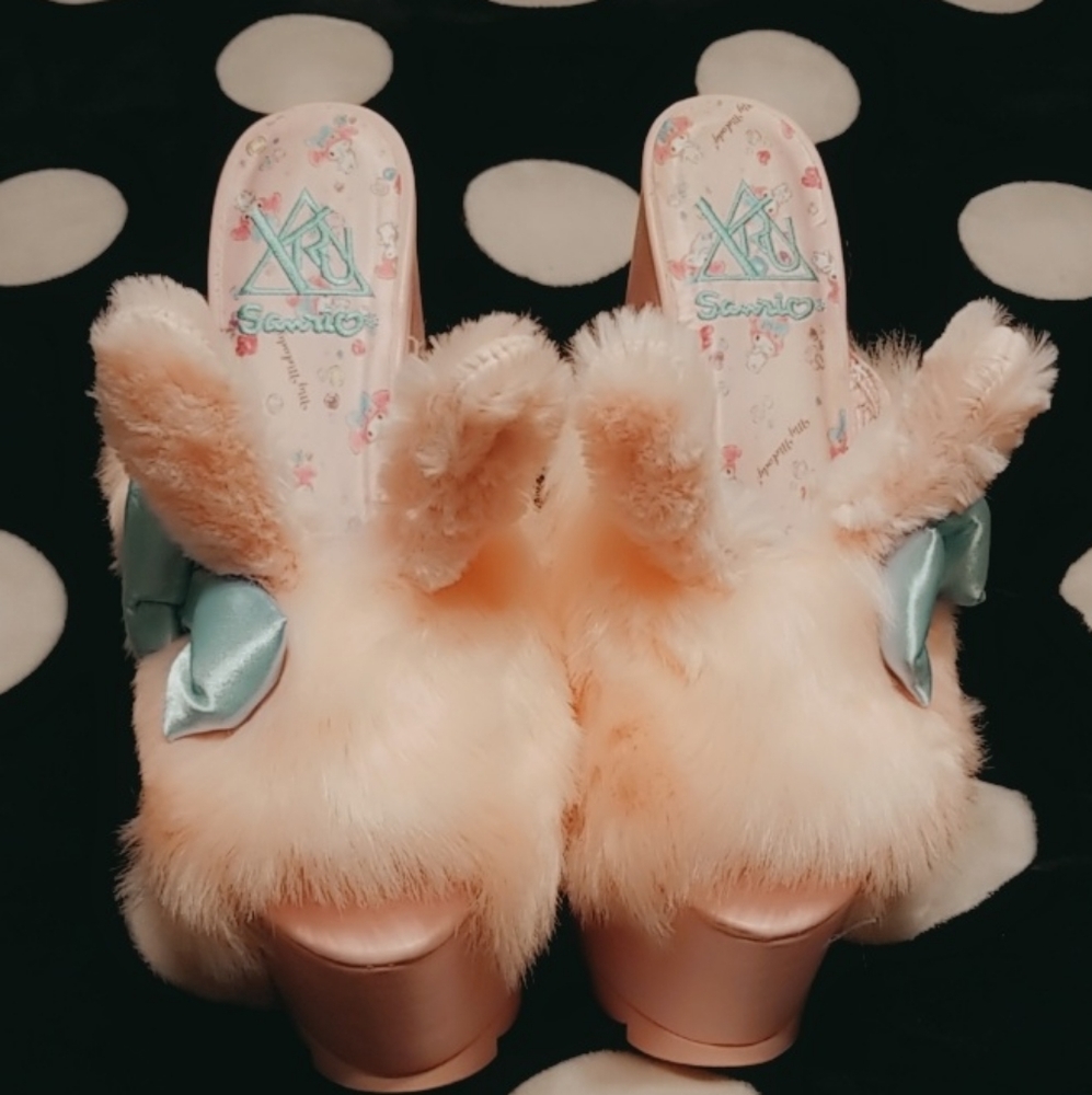 YRU x My Melody Dream Platforms